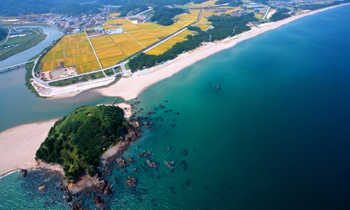 맹방명사리 ‘에메랄드 빛 청정해변’
